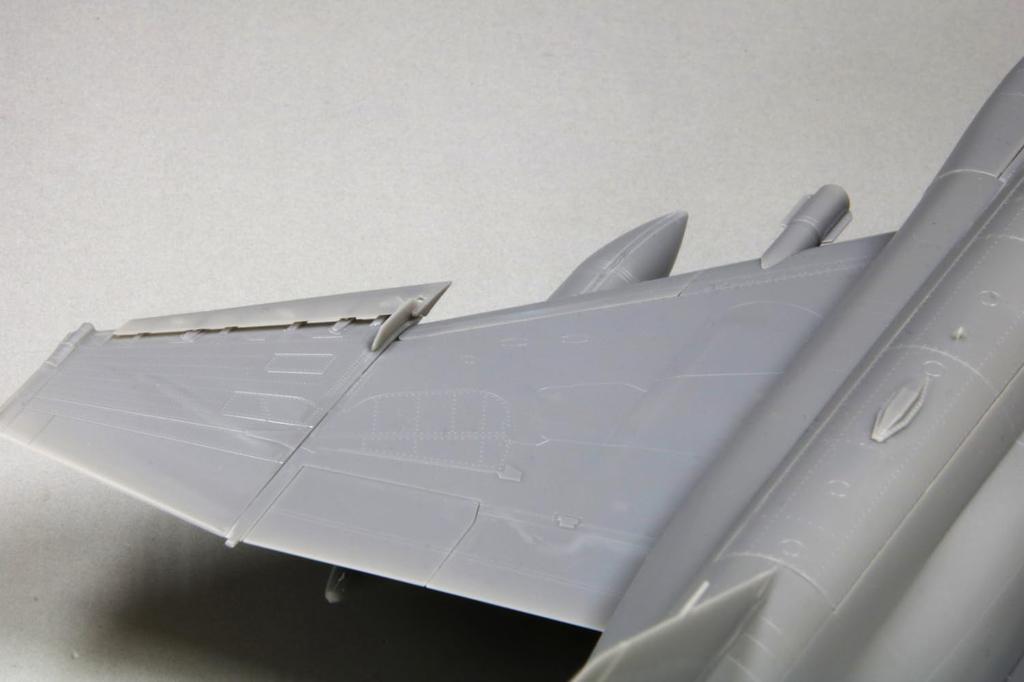 Fine Molds 1/72 scale US Air Force F-4E Fighter (Late Model) Clark Air Base Plastic Model FF06 (Airplane)