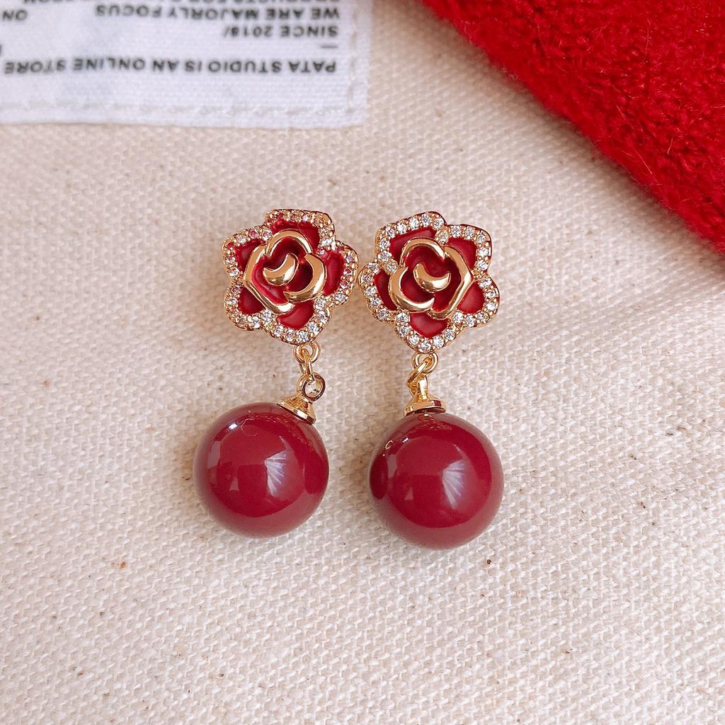 Liu Yifei red pearl earrings women's earrings 2025 new popular camellia stud earrings