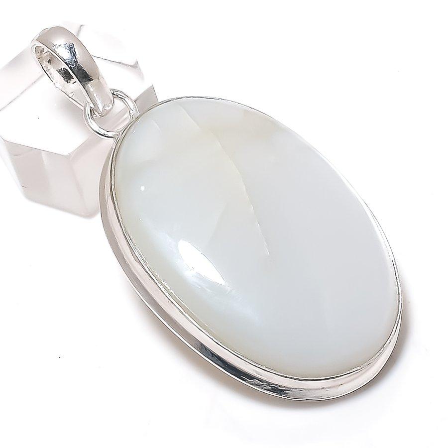 

Mother Of Pearl Gemstone 925 Sterling Silver Jewelry Pendant 2.36