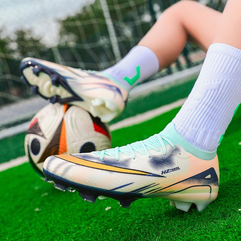Nouvelles Chaussures de Football Hommes'Bottes de Football pour s Entraînement sur Herbe Club Crampons de Football' Antidérapant Terrain de Football Botte Crampons de Football