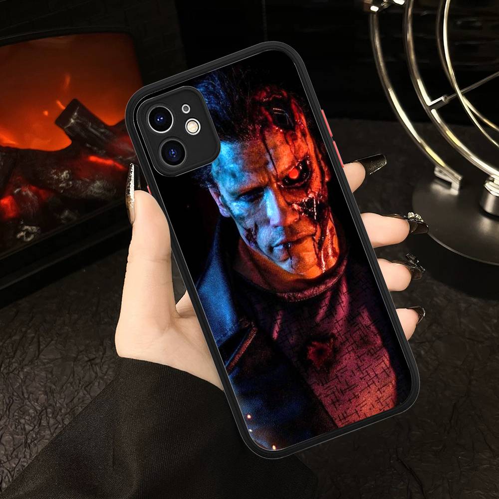 

Sci Fi Movie The T-Terminator Phone Case For IPhone 16 15 14 13 12 11 Pro Max Plus X XS MAX Black Matte Phone Fundas iphone 15 plus