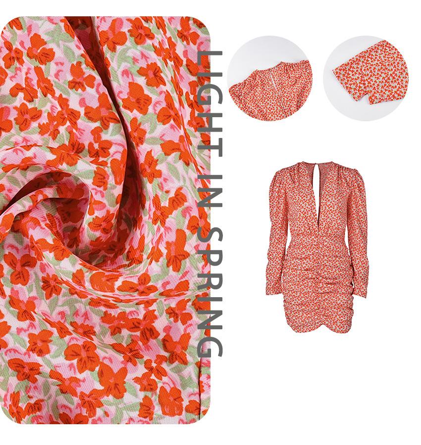 Spring/summer new French vintage floral deep V pleated long-sleeve dress with a stylish design and temperament