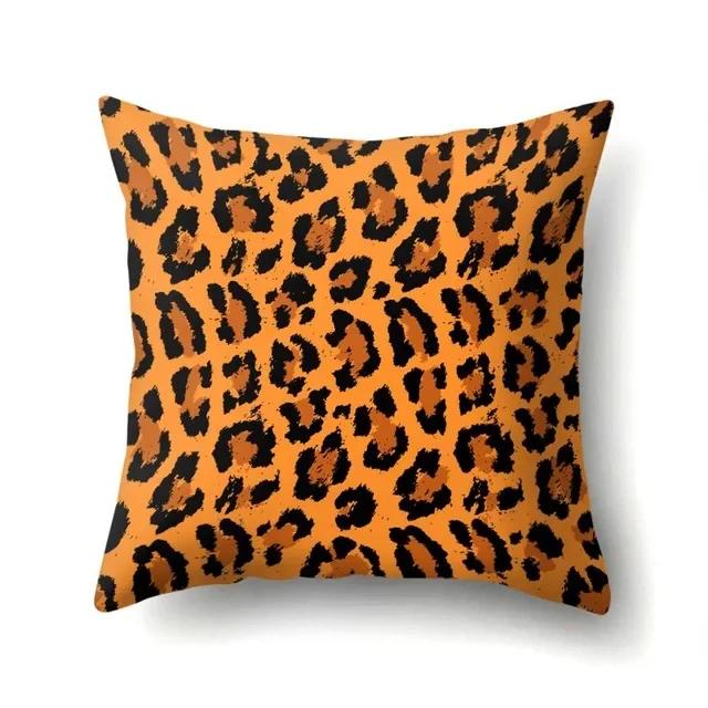 Animal Leopard Print Pattern Double-Sided Printed Pillow Cover Short Plush Suitable Living Rooms Bedrooms Throw Cushion Cover