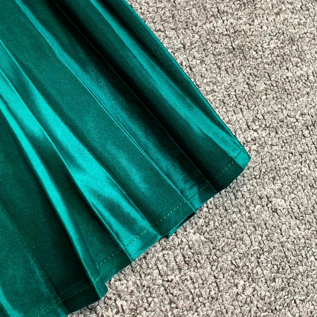 Elegant Gradient Shiny Pleated Dress Cape Shoulder Pearl Beads 3D Floral Applique Scalloped Waist Belt A Line Midi Dress