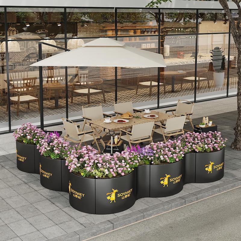 Outdoor Black Iron Art Quadrant Planter