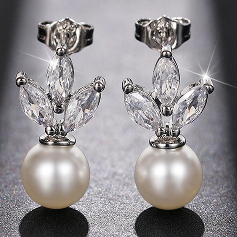 European and American women's fashionable and simple pearl earrings with personality, sweet and creative temperament, versatile earrings
