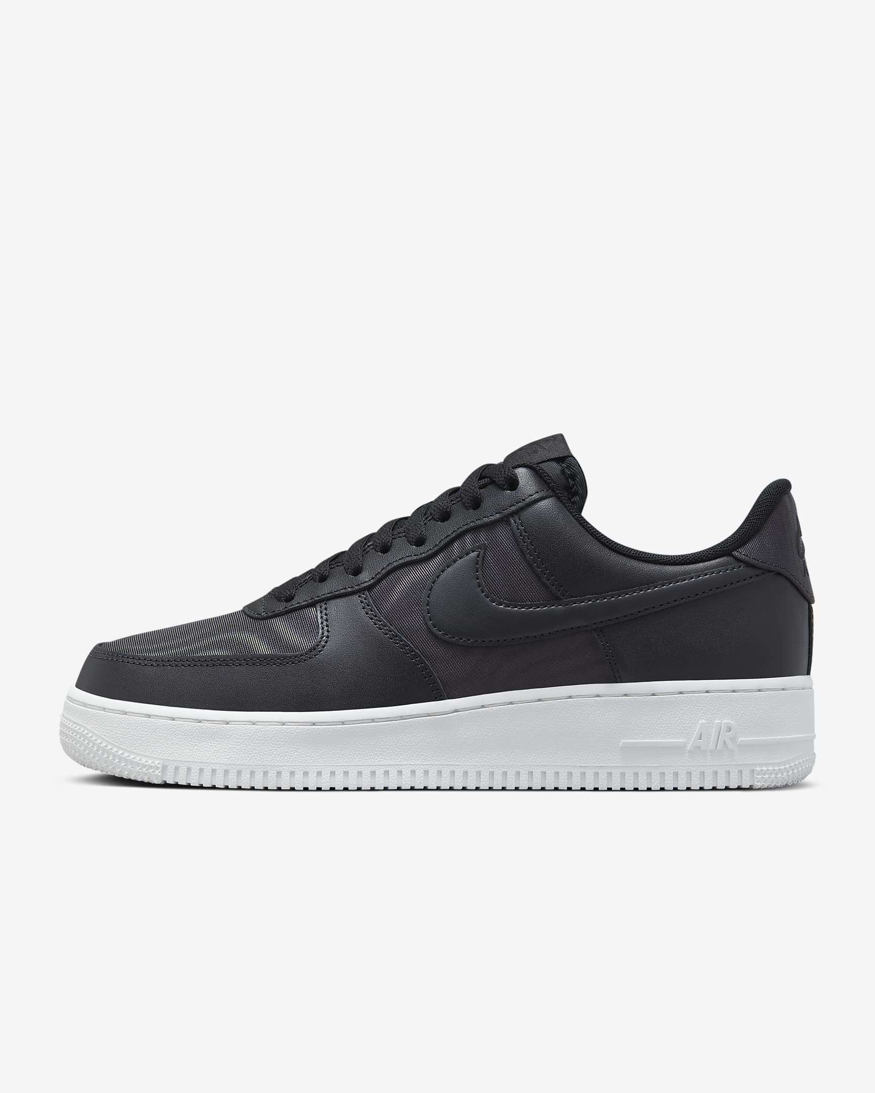 

Мужские кроссовки Nike Air Force 107 LV8 FB2048-001