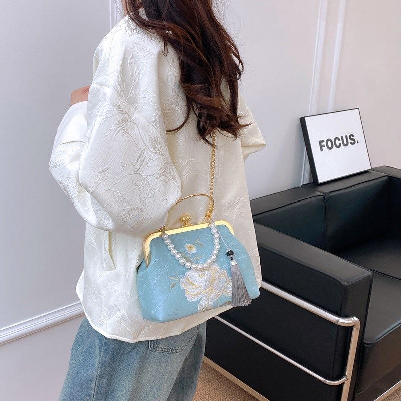 New Embroidered Simple and Elegant Hanfu Bag, Antique Hand-held Cheongsam Bag, Single Shoulder Oblique Span