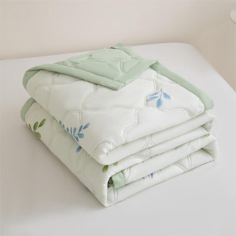POCHME Cloud Soft Skin-friendly Summer Quilt 150cm x 200cm