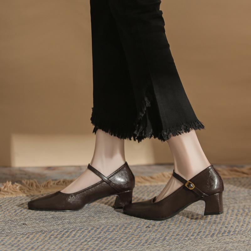 Sheepskin version French retro black high heels 2025 spring word with commuter work thick heel Mary Jane shoes
