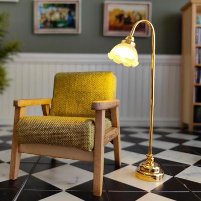 1:12 Dollhouse Floor Lamp Retro Classic Wooden Ornament Light Model Decoration Accessories