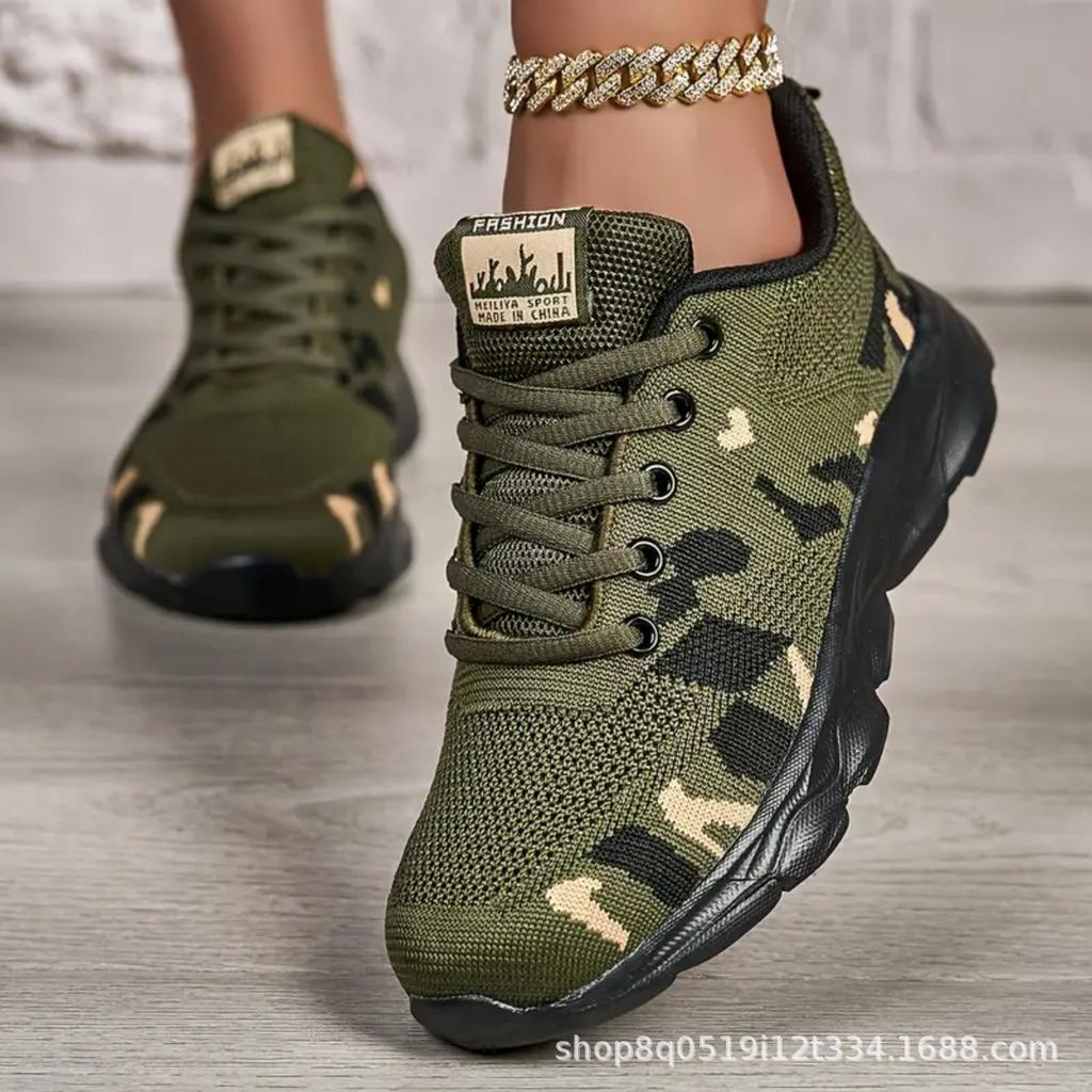 Welfare Women's Casual Sports Fabric Men's and Women's Couple Shoes Casual Sports Mesh Breathable Spring and Summer Fashion