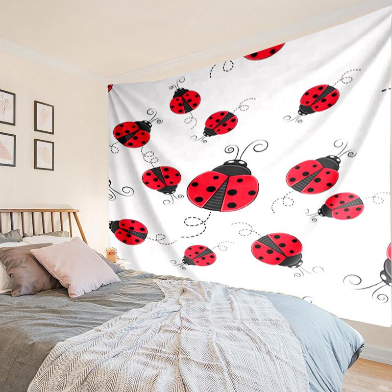 Ladybug Love Heart Pattern Tapestry Room Decoration Wall Hanging for Living Room Bedroom, Dormitory, Birthday and Christmas Gifts