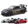 1:32 Nissan GTR R35 Modello di Auto da Corsa Simulazione Scala Macchinina Giocattolo per Bambini Lega di Alta Qualità Die Cast Macchinina Giocattolo Suono e Luce Regalo Auto per Ragazzo