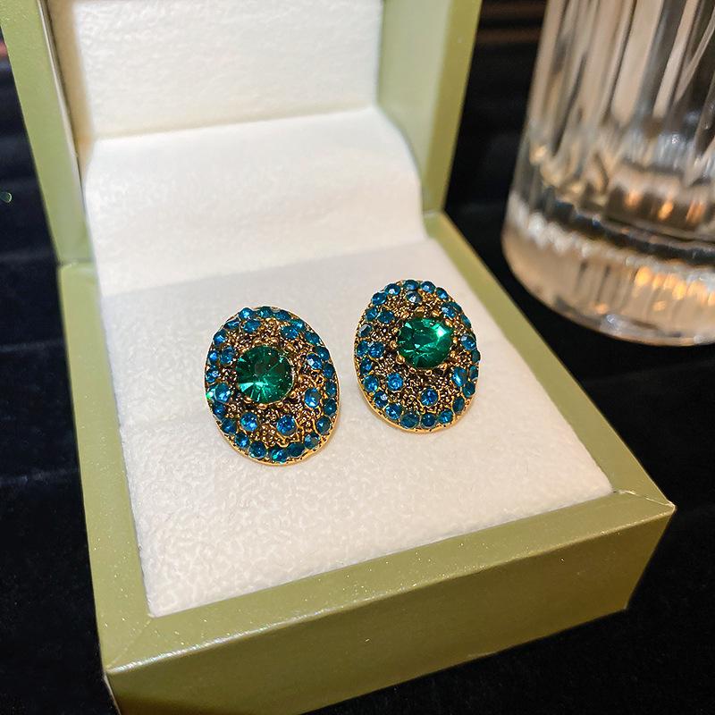 Emerald diamond leaf fringed earrings light luxury stud earrings women's European and American earrings