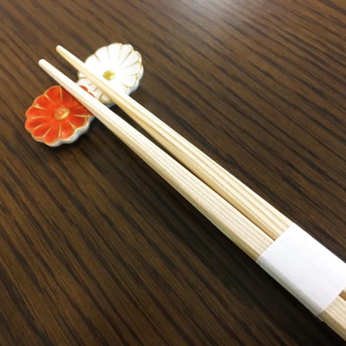 High-quality Yoshino Cedar Ranchu Chopsticks with Unryu Washi Band (Unryu Japanese Paper) - 100 pairs