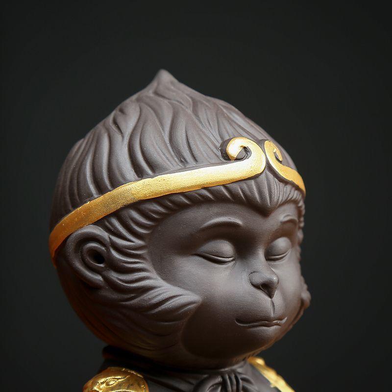 Zisha Ceramic Sun Wukong Tea Pet - Great Sage Monkey With Tea Set, Home Decoration, Auspicious Clouds, Attracting Wealth.