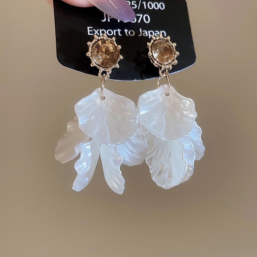 Luxuriöse Rote Blume Quastenohrringe: Stilvolle, Hochwertige Statement-Ohrstecker für Damen