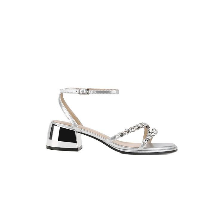 Su Yinyin Has the Same French Rhinestone with Open-toed Thick High-heeled Sandals, Temperament Square Head Casual and Versatile One-word Sandals.