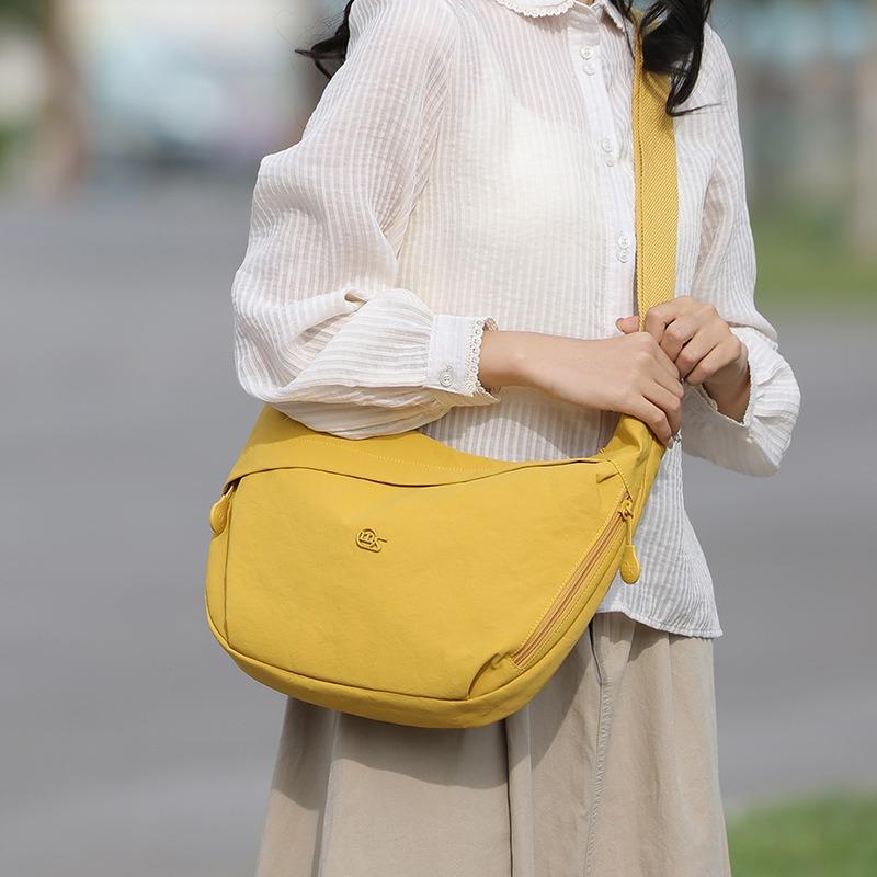 Canvas-Tasche Damen große Kapazität neu Sommer vielseitig Nische Umhängetasche hochwertig Pendler Knödeltasche