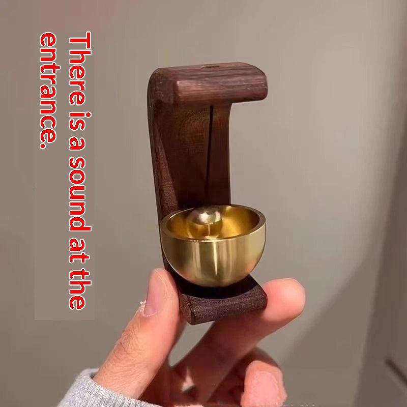Wooden Magnetic Doorbell Minimalist Brass Chime Natural Wood Frame Entry Alert for Modern Home Interior Use
