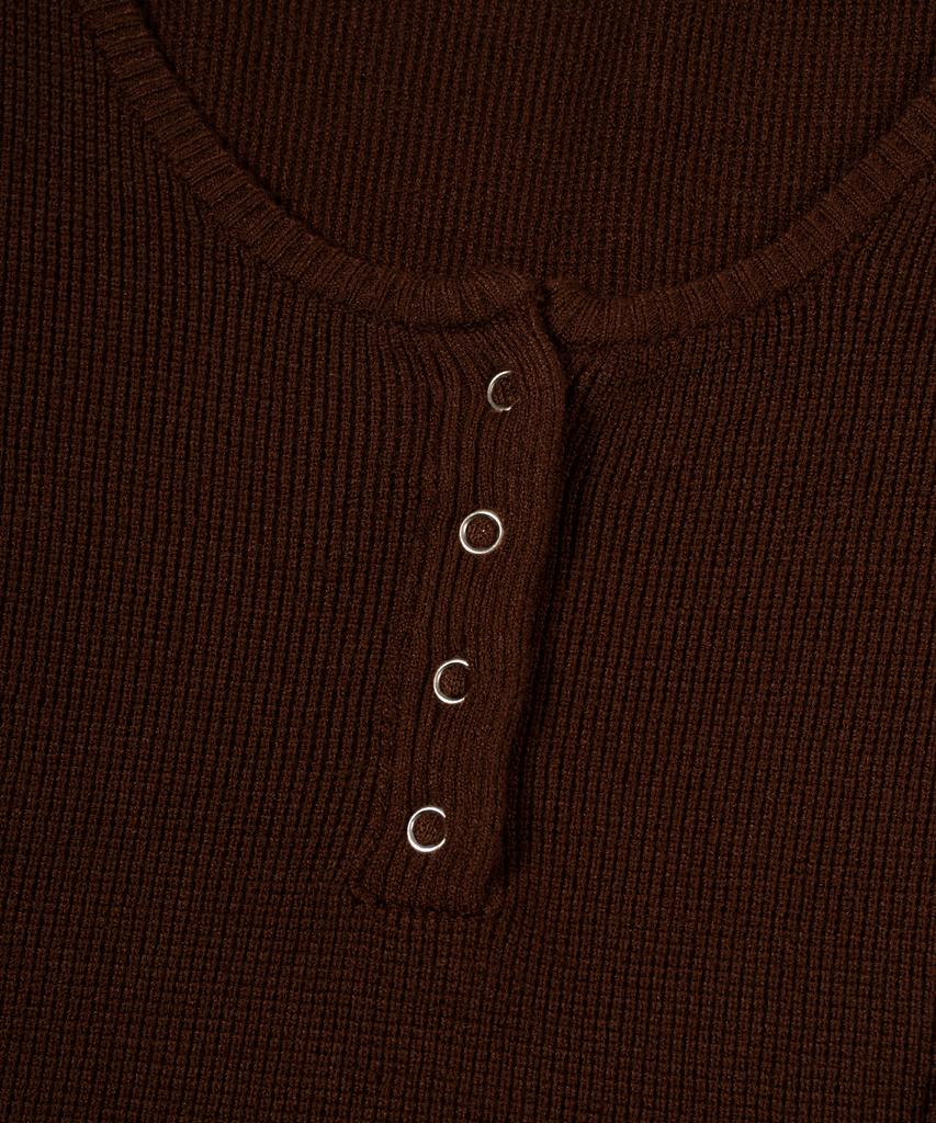 MOAA Seam Line Button Knit (Brown)