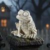 Unique Horror Theme Collectibles Halloween Skeleton Frog Figurine Resin Animal Bone Statue for Bar Haunted Gothic Home Ornaments House Spooky Decor
