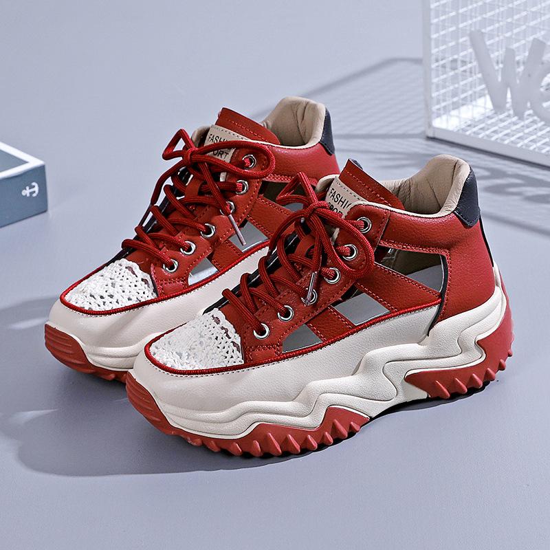 Sommer Neue ausgehöhlte weiße Schuhe für Studentinnen Atmungsaktive Freizeitschuhe mit dicken Sohlen