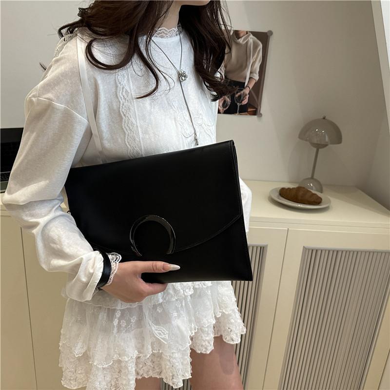 Vintage Damen Umschlag-Clutch-Tasche PU-Leder Große Kapazität Handtasche Mode Halbmond-Schnalle Umhängetasche Elegante Crossbody-Tasche Abendtasche
