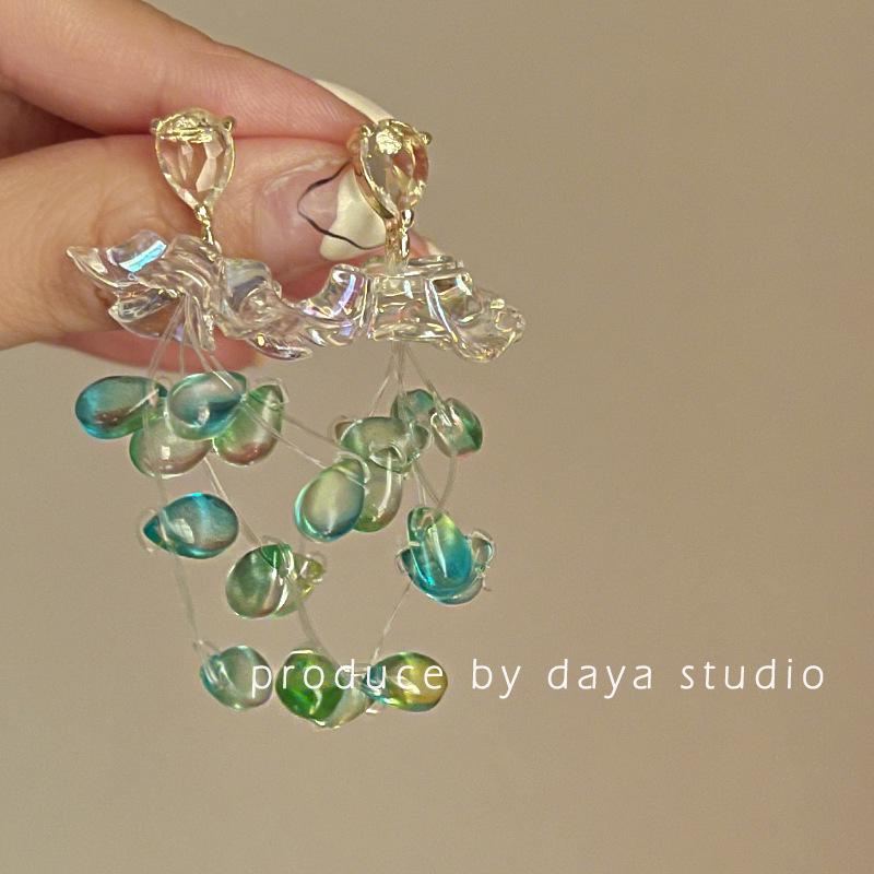 French Retro Zircon Pearl Stud Earrings - Elegant, Versatile Light Luxury Design for Women