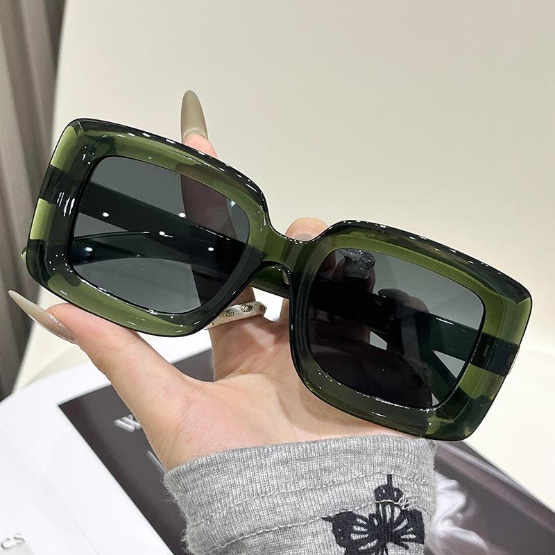 2025 Trendy Retro Square Women's Sunglasses - Slimming, Fashionable Hip Hop Style