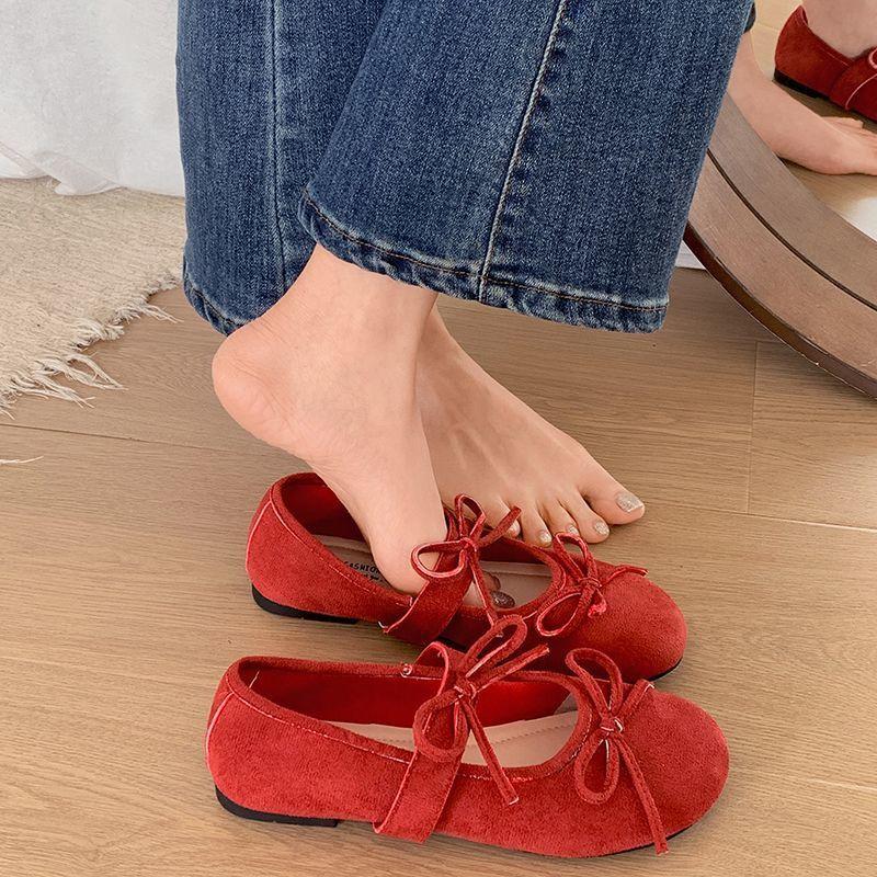 French retro Mary Jane shoes 2025 new flat bottom round head bow versatile super soft single shoes gentle wind