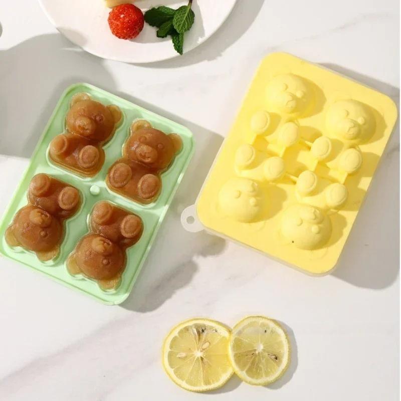 Creative Bear Ice Block Mold Food Grade Silicone Household Ice Box Cartoon Ice Mold Easy Demolding Operation Comes with Funnel
