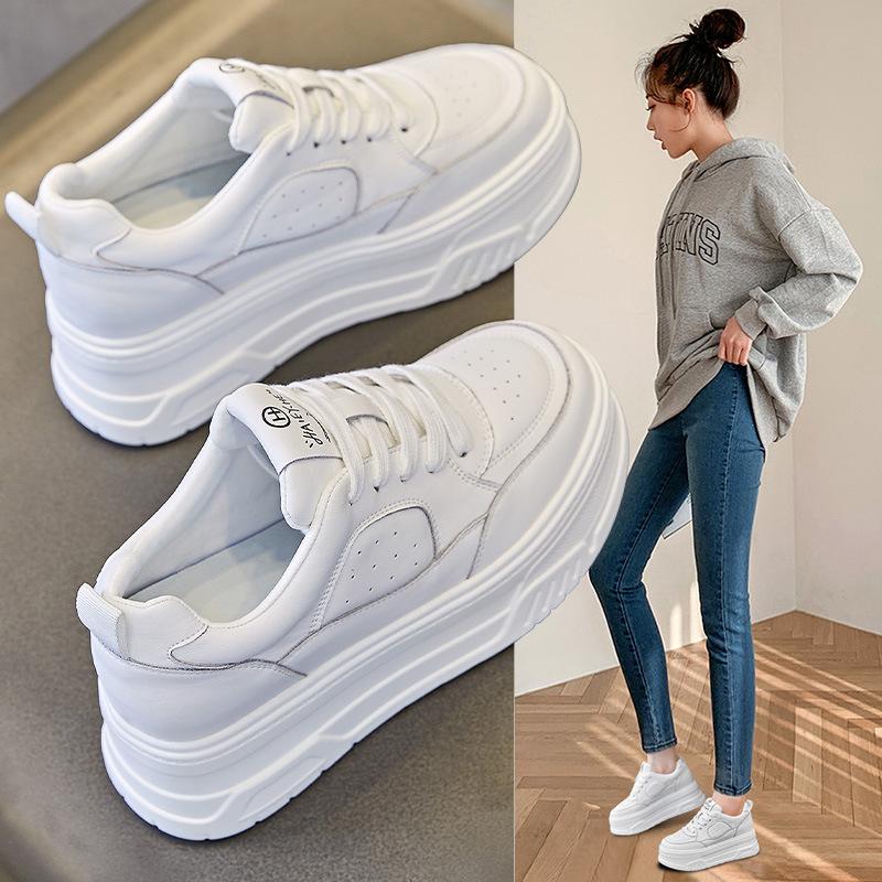 Spring and Autumn thick sole inner height increase leather small women versatile sports shoes muffin casual shoes simple