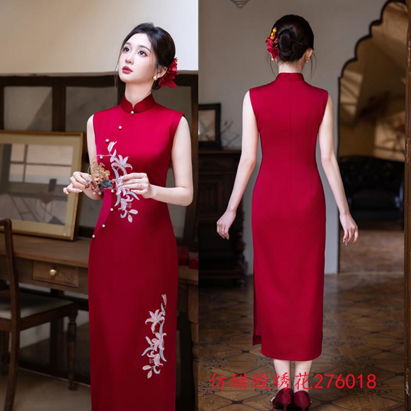 Hong Kong style red sleeveless new Chinese retro cheongsam women's spring and summer new imitation acetic acid embroidery wedding banquet old Shanghai