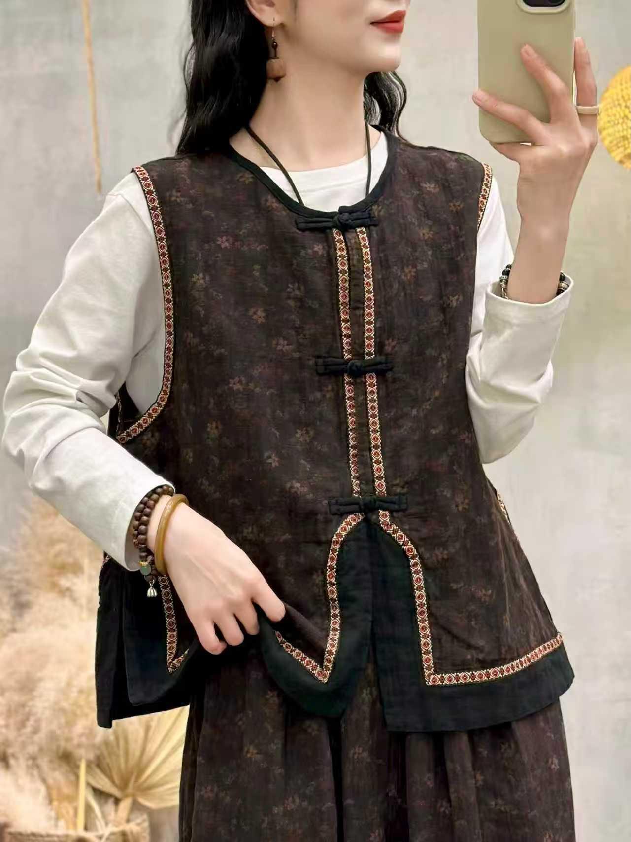 2026 Spring Women s Retro Jacquard Cotton Vest & Harem Pants Set with Frog Buttons One Size