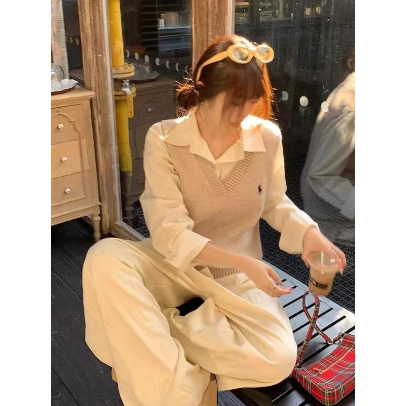 

This Spring and Autumn Collection Features A New Loose and Retro Knitted Sweater, Vest and Women s Top. It s A Versatile Outerwear one size