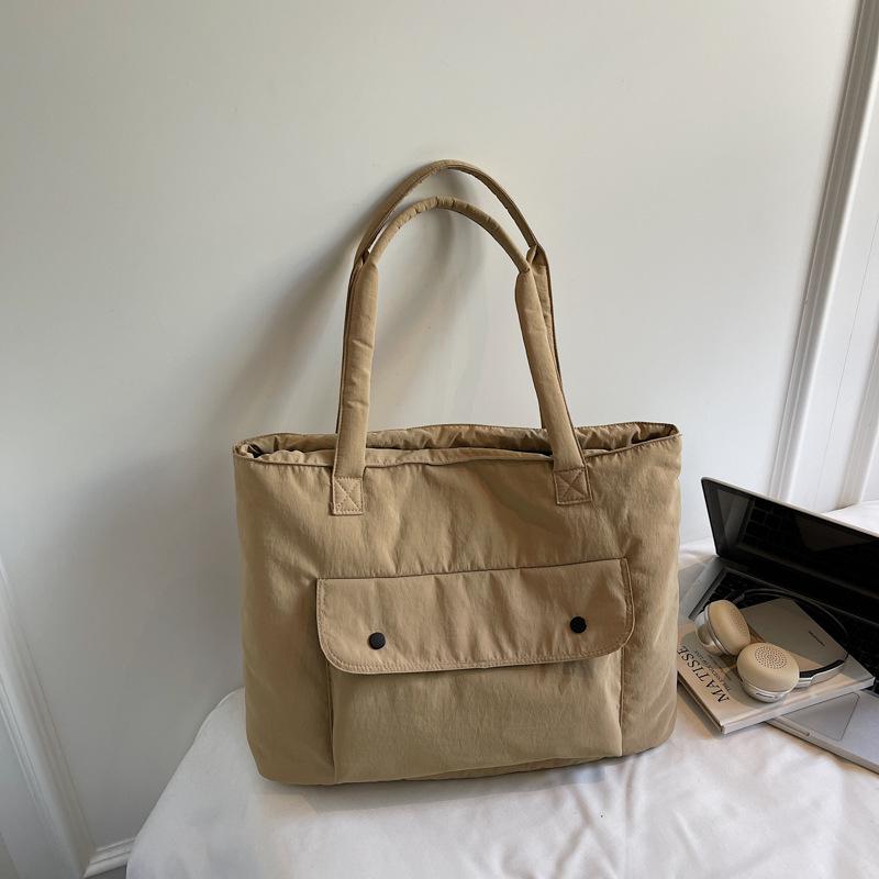 

Light handbag Large capacity commute to work Women s bag Student class Shoulder bag Simple 2025 autumn new bag хаки