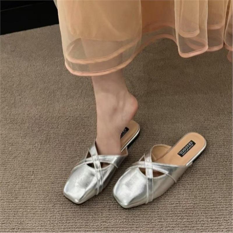 

Ветровые сандалии с квадратным носком, женские, в стиле ретро, универсальные, с перекрестными ремешками и неглубоким вырезом, на полукаблуке 40-41 [one size smaller]