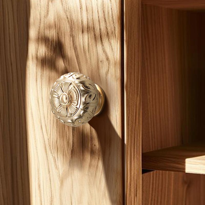 1pc Drawer single-hole handle new Chinese retro cupboard door handle luxury European bedside table handle.