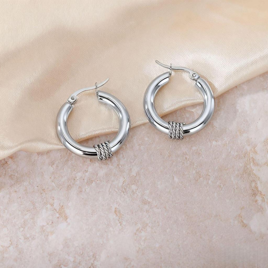 European American Classic Smooth C-Shaped Hoop Titanium Steel Retro Earrings for Women