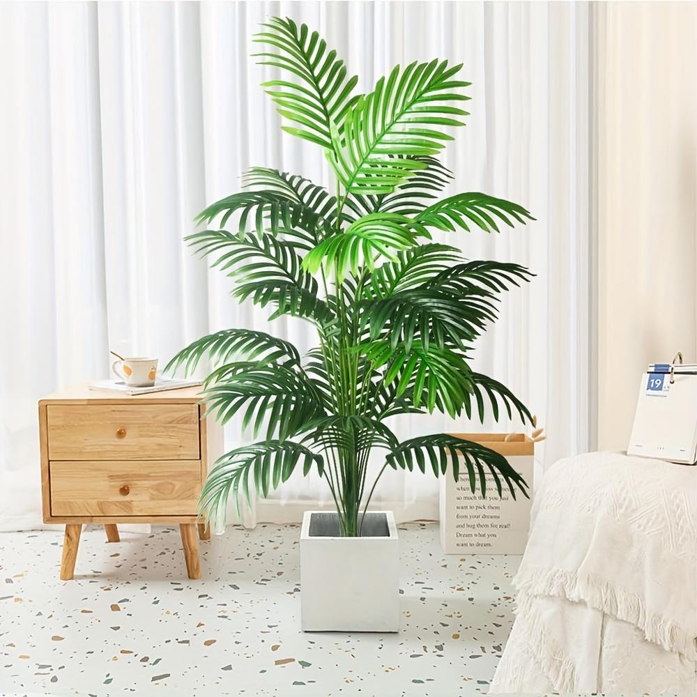 Large Realistic Tropical Palm Tree Artificial Plants - Green Leaves, Suitable for Indoor/Outdoor Garden, Patio, Poolside