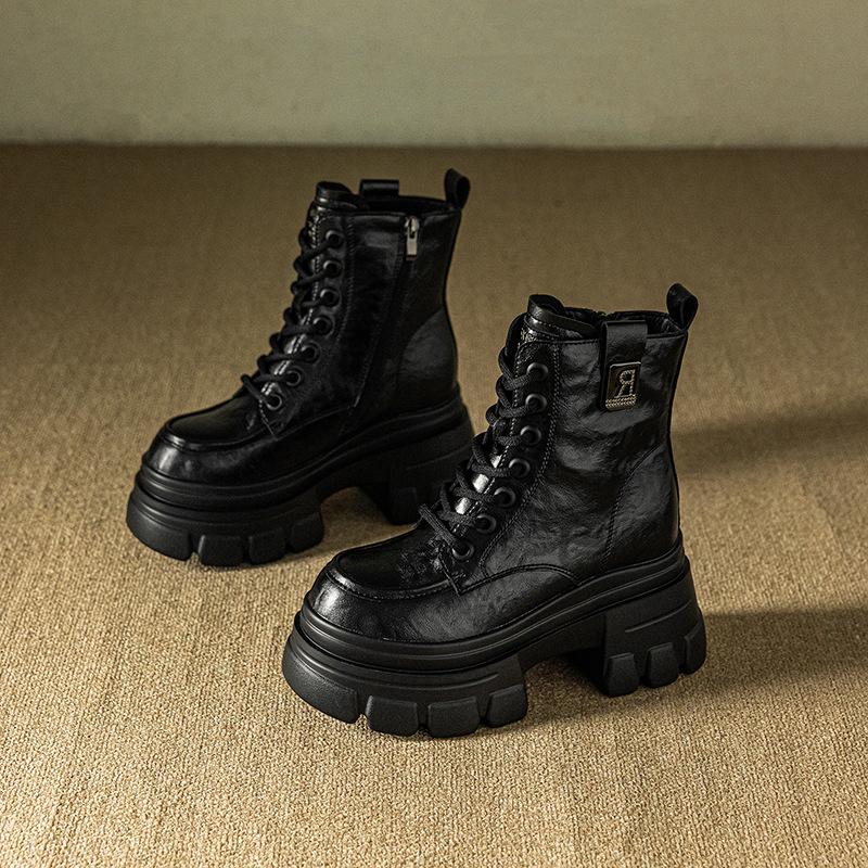 Short boots for women in autumn and winter 2026  new style with thick sponge sole and increased height inside