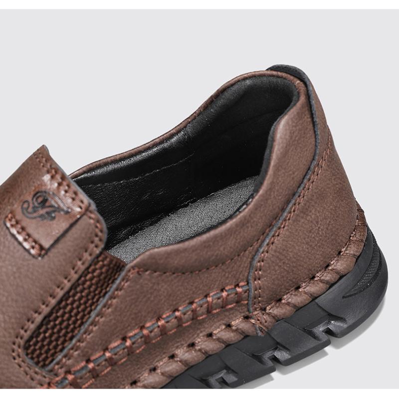 მამაკაცის ყოველდღიური ფეხსაცმელი ხელნაკეთი ტყავის ლოფერები ხარისხიანი ბრტყელი მოკასინები მამაკაცის სპორტული ფეხსაცმელი