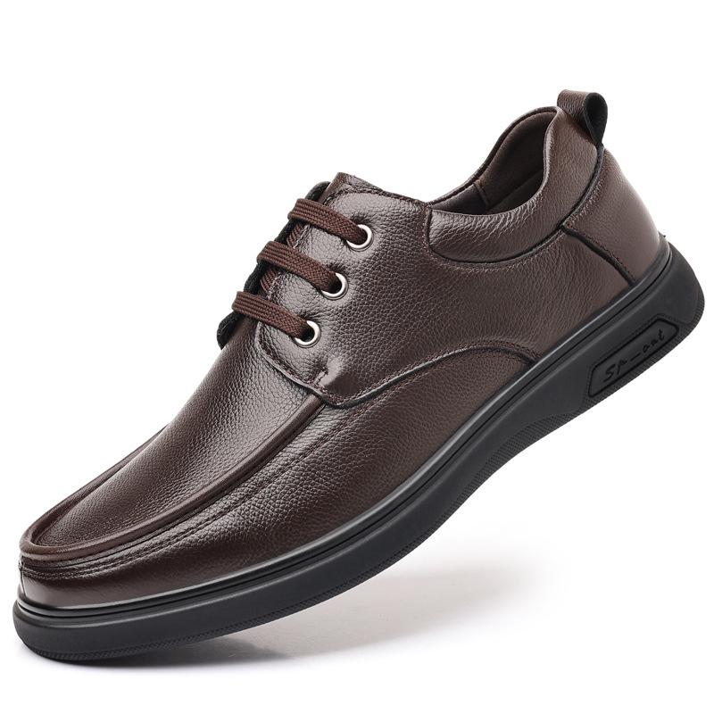Leather shoes men's 2025 casual low-top foot-fitting soft-soled men's shoes one-pedal lightweight middle-aged shoes 2025