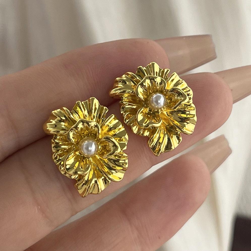 

925 Sterling Silver Vintage Earrings For Women Trendy Simple Gold Flower Pearl Earring Jewelry Prevent Allergy Party Accessories