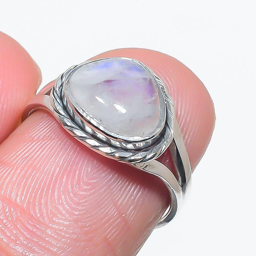 

Natural Rainbow Moonstone Gemstone 925 Solid Sterling Silver Gift Ring S.6 r0o67