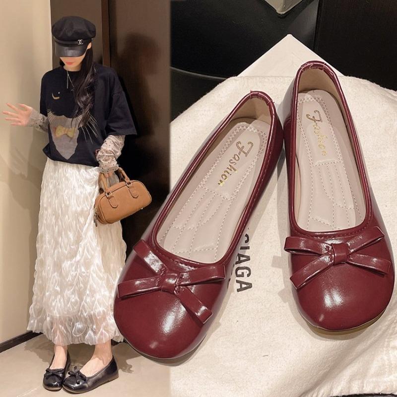 

Модные балетки женские из лакированной кожи, тонкие туфли, повседневные лоферы слипоны на мягкой подошве, милые туфли-лодочки с круглым носком и бантом, обувь для девочек в стиле Лолита 43 вино красного