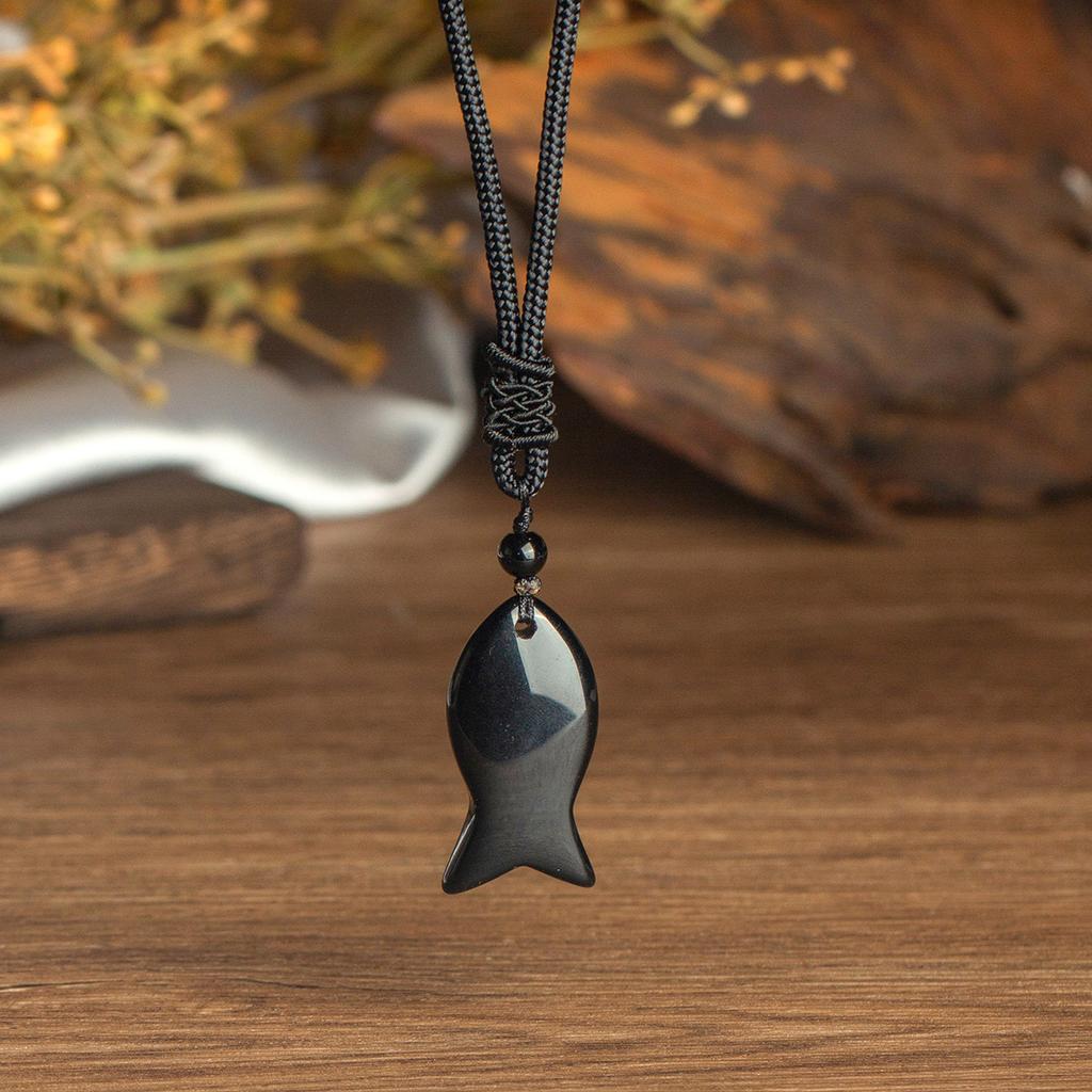 Natural crystal pendant, pink crystal, Dongling, woven fish brand necklace, jewelry