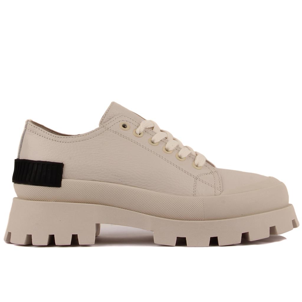 

Sail Lakers — бежевые кожаные женские повседневные туфли на высокой подошве 38 бежевый